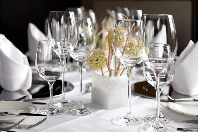 Internship Offer – Assistant restaurant Director Paris 9th